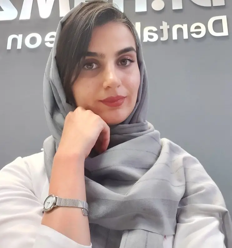 فریبا یساولی